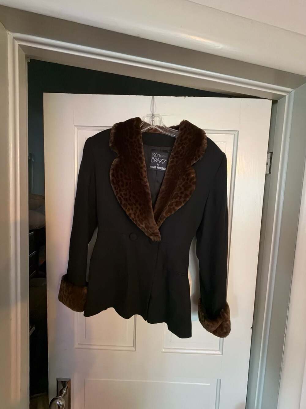 Sooooo Crazy by Rina Rossi Vintage Faux Fur Leopard Collar and Cuff Blazer Jacke